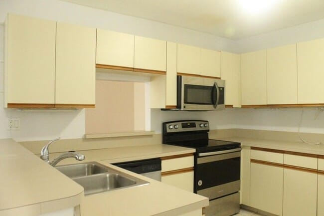 property at 1522 Ocean Dunes Cir