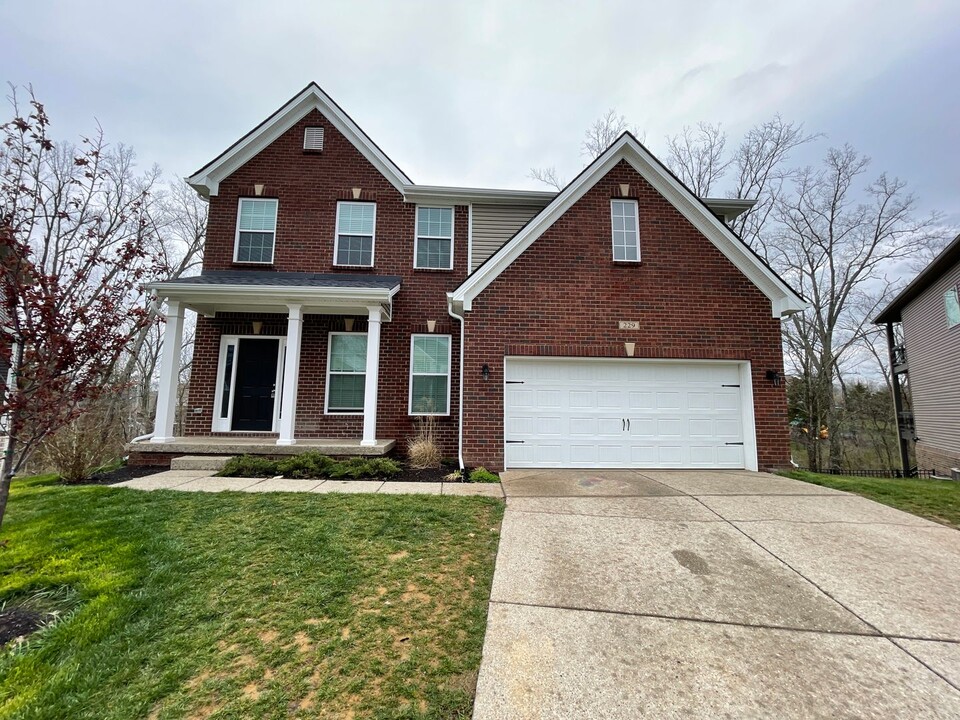 229 Belden Trl in Louisville, KY - Building Photo