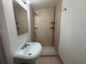 633 NW 15th Ave in Fort Lauderdale, FL - Building Photo - Building Photo