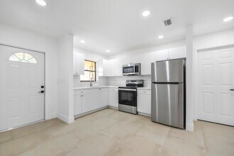 12452 Guilford Way in Wellington, FL - Building Photo - Building Photo