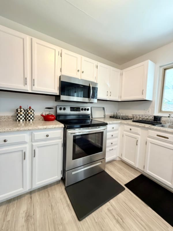 property at 2708 W 98th Dr