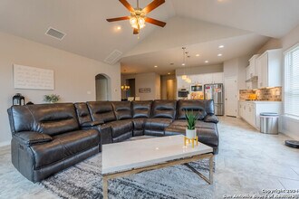 29722 Elkhorn Rdg in Boerne, TX - Building Photo - Building Photo