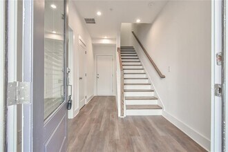 490 Harmony Ter NW in Atlanta, GA - Building Photo - Building Photo