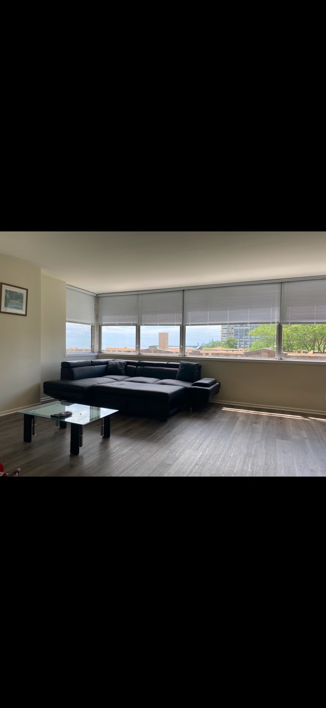 property at 6301 N Sheridan Rd