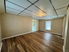 341 Upper Front Ave in Medina, NY - Building Photo - Building Photo