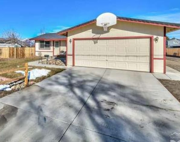 property at 1338 Jobs Peak Dr