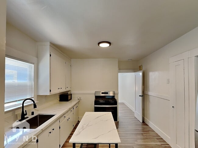 2849 62nd Ave in Oakland, CA - Building Photo - Building Photo