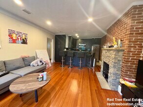 1616 Beacon St in Brookline, MA - Foto de edificio - Building Photo