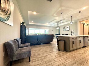 342 Windward Way in Davenport, FL - Building Photo - Building Photo