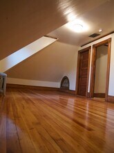 121 Rutherglen Ave, Unit 3rd Floor in Providence, RI - Building Photo - Building Photo