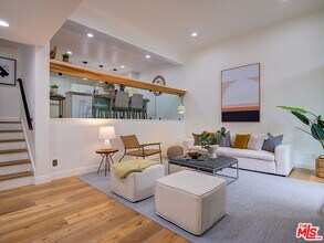 4746 La Villa Marina in Marina Del Rey, CA - Building Photo - Building Photo