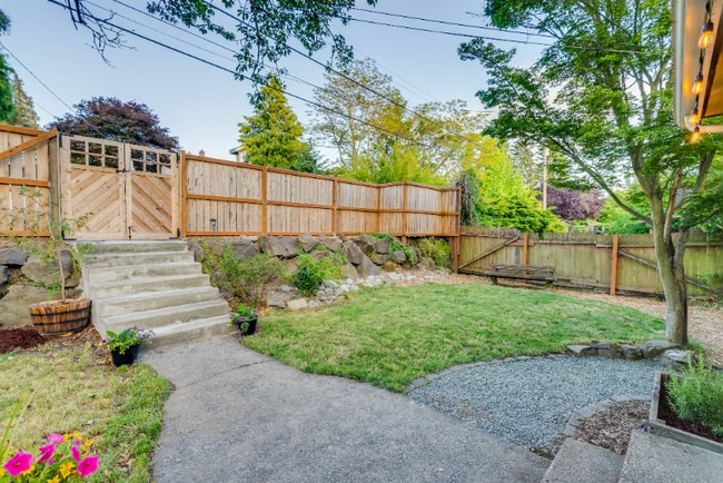 9741 Densmore Ave N in Seattle, WA - Building Photo - Building Photo