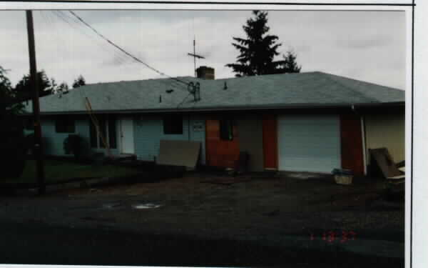 6103 NW 28th Ave in Gig Harbor, WA - Building Photo