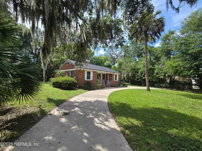 5851 Clifton Ave in Jacksonville, FL - Building Photo - Building Photo