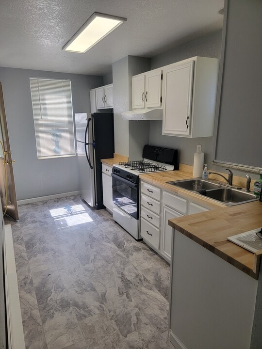 2258 Almont St in Pittsburgh, PA - Building Photo