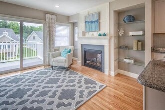 23 Northfield Dr in Dover, NH - Building Photo - Building Photo