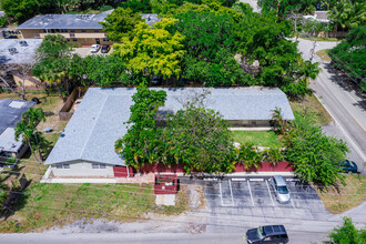 827 SW 15th Ave in Fort Lauderdale, FL - Building Photo - Building Photo