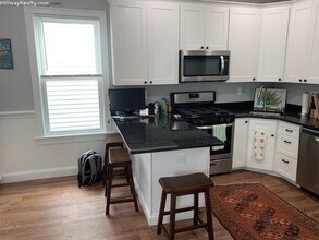 38 Crescent Ave in Boston, MA - Building Photo - Building Photo
