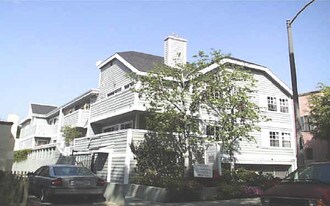 853 N Hayworth in Los Angeles, CA - Building Photo