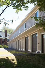 College Ave Townhomes in Houghton, MI - Building Photo - Building Photo