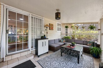 2702 Little John Ln in Austin, TX - Building Photo - Building Photo