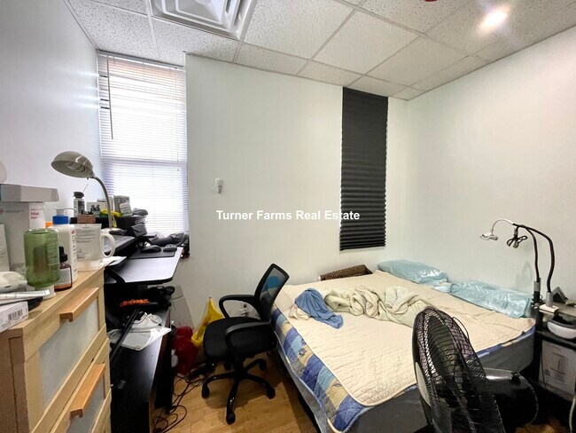 72 Kneeland St, Unit 502 in Boston, MA - Building Photo - Building Photo