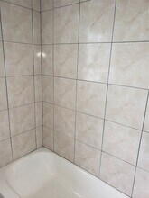 7010 England St in Houston, TX - Building Photo - Building Photo