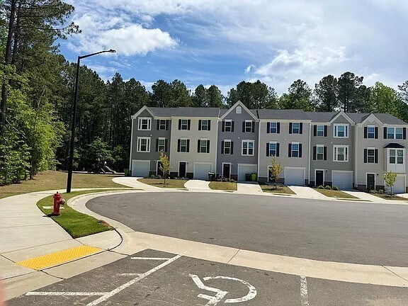 801 Romeria Dr in Durham, NC - Building Photo