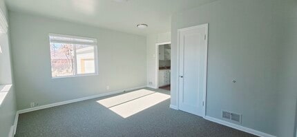 1388 Glenrose Dr S in Salt Lake City, UT - Building Photo - Building Photo