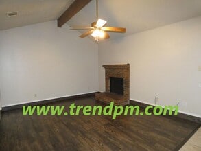 412 Asbury Dr in Saginaw, TX - Building Photo - Building Photo