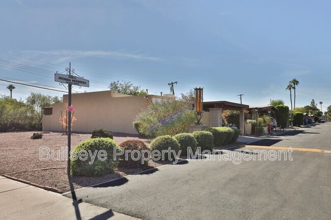 1269 E Avenida Hermosa in Phoenix, AZ - Building Photo - Building Photo