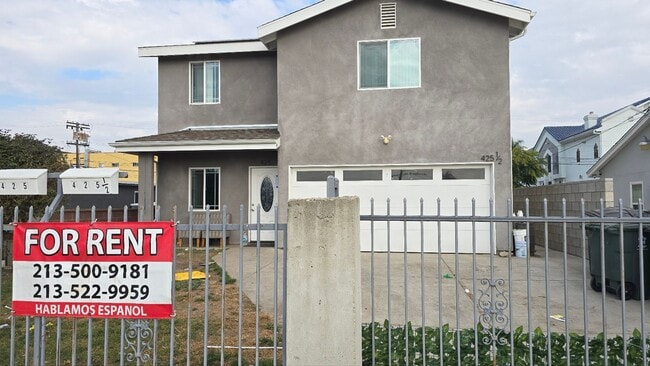 property at 425 E 129th St