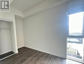 500 Wilson Ave in Toronto, ON - Building Photo - Building Photo