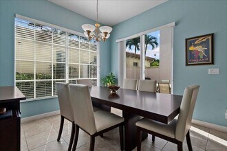 82 Stoney Dr in Palm Beach Gardens, FL - Building Photo - Building Photo