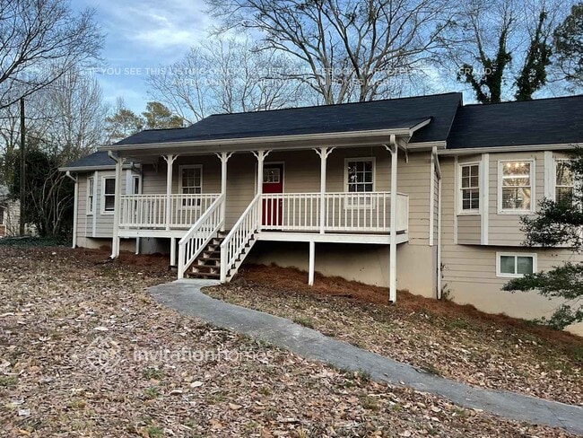 38 Cooper Lake Rd SW