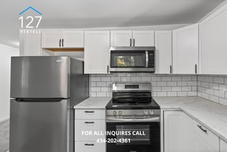 4 Adele St in Lynchburg, VA - Building Photo - Building Photo