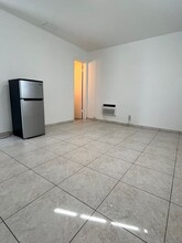 1117 NE 2nd Ct in Hallandale Beach, FL - Building Photo - Building Photo