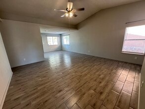 4652 Loma Linda Cir in El Paso, TX - Building Photo - Building Photo