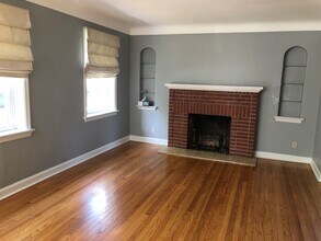 6959 Pernod Ave in St. Louis, MO - Foto de edificio - Building Photo