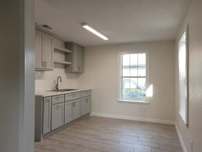 2530 Halsey St in Corpus Christi, TX - Building Photo - Building Photo