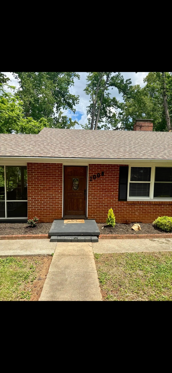 property at 1008 Biltmore Ave