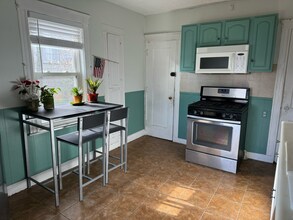14 Hazelwood St, Unit 3 in Boston, MA - Building Photo - Building Photo