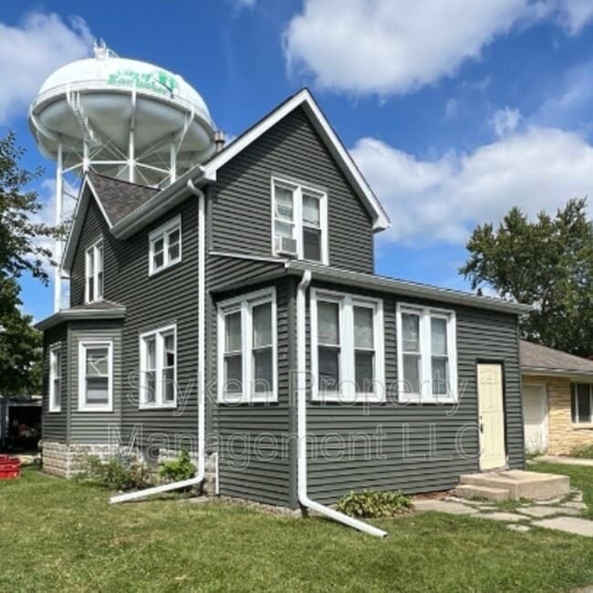 property at 259 N Evergreen Ave