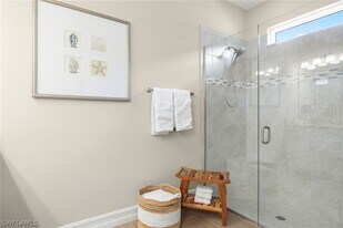 14546 Tropical Dr in Naples, FL - Building Photo