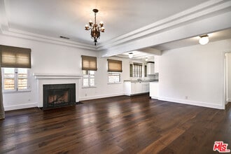 1430 S Sierra Bonita Ave in Los Angeles, CA - Building Photo - Building Photo