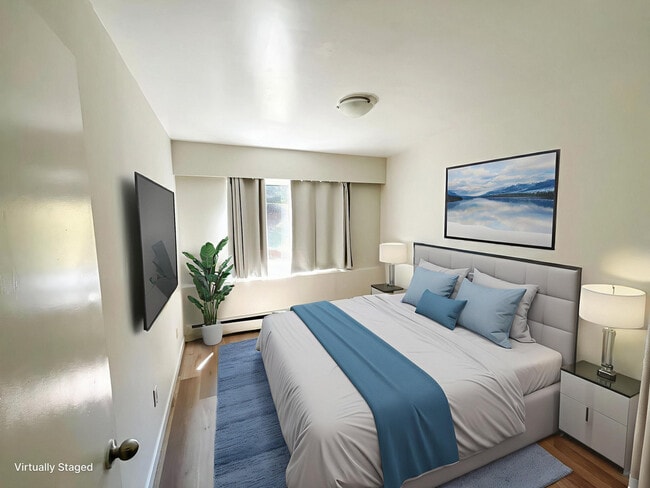 Gateway Place in Surrey, BC - Building Photo - Building Photo