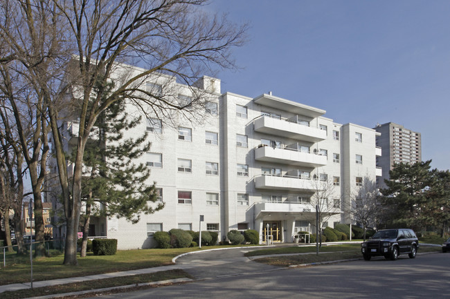 Whitesands Apartments in Mississauga, ON - Building Photo - Building Photo