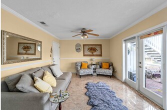 4770 Beach Dr SE in St. Petersburg, FL - Building Photo - Building Photo