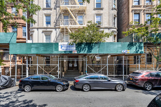 3 W 122nd St in New York, NY - Building Photo - Building Photo