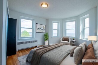 285 Lynn Shore Dr, Unit 710 in Lynn, MA - Foto de edificio - Building Photo